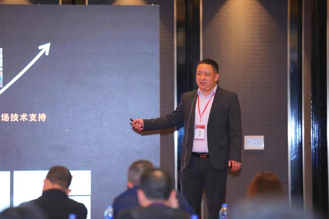 “视在必行,爵胜千里”——视爵光旭华东区经销商大会顺利收官 “视在必行,爵胜千里”——视爵光旭华东区经销商大会顺利收官