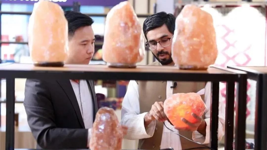 真的不一般！进博会上，与LED相关的产品……