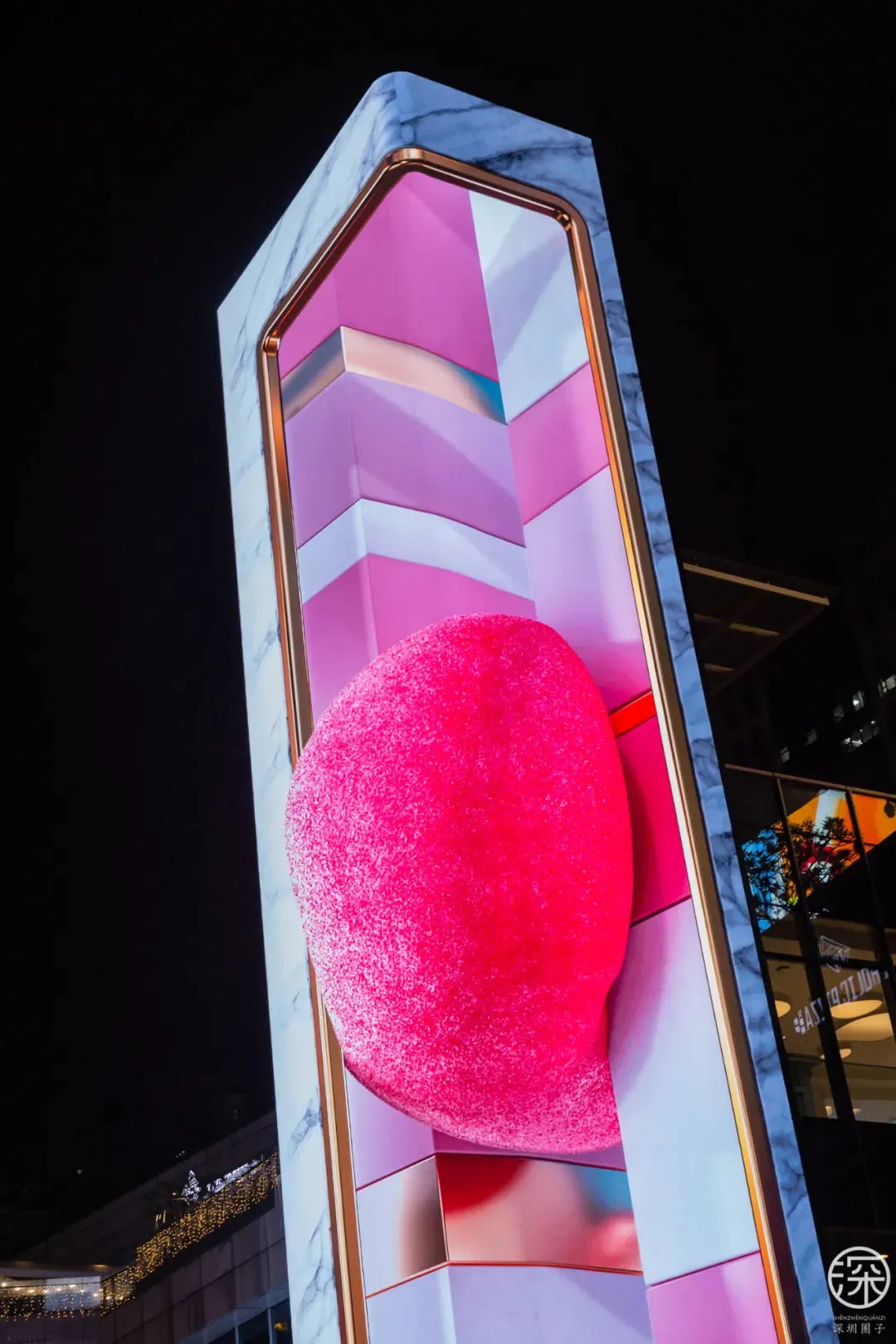 新地标上线！视诚携手大元智能助力打造深圳首个垂直巨幕裸眼3D显示屏！
