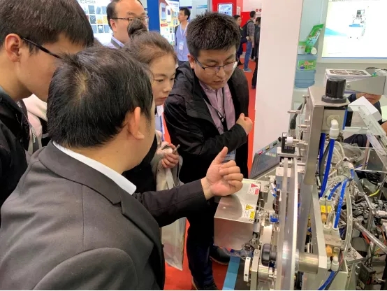 三“分”LED焊线机市场后，大族光电强攻IC半导体封装设备“堡垒”