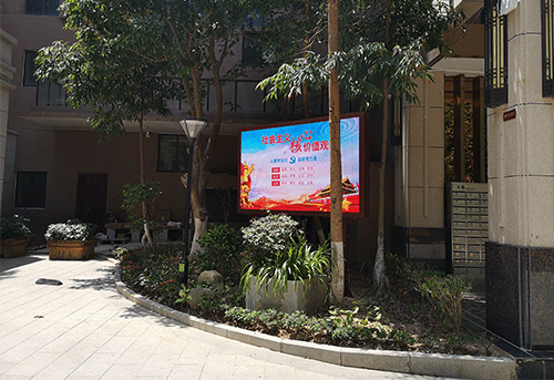 前端与后端之间的产业链互动，将加大户外LED广告机的号召力 