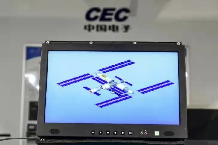 太空授课的显示屏配置,厉害了! 太空授课的显示屏配置,厉害了!