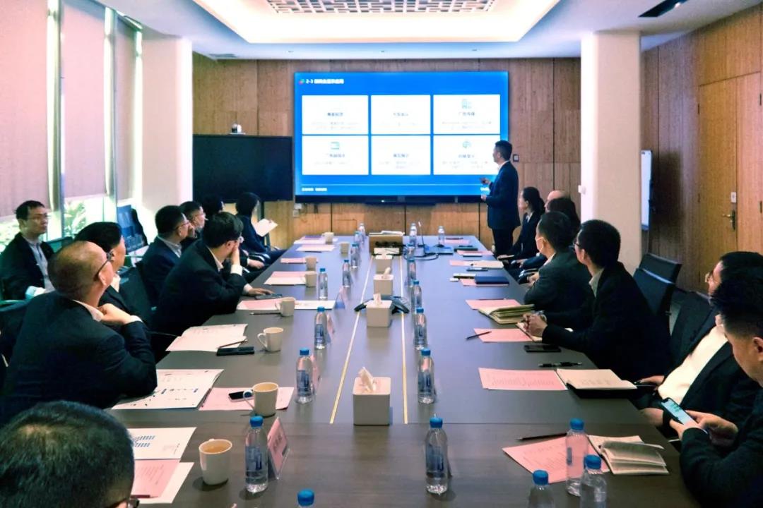 云南省昆明市长刘佳晨一行莅临洲明考察调研 云南省昆明市长刘佳晨一行莅临洲明考察调研