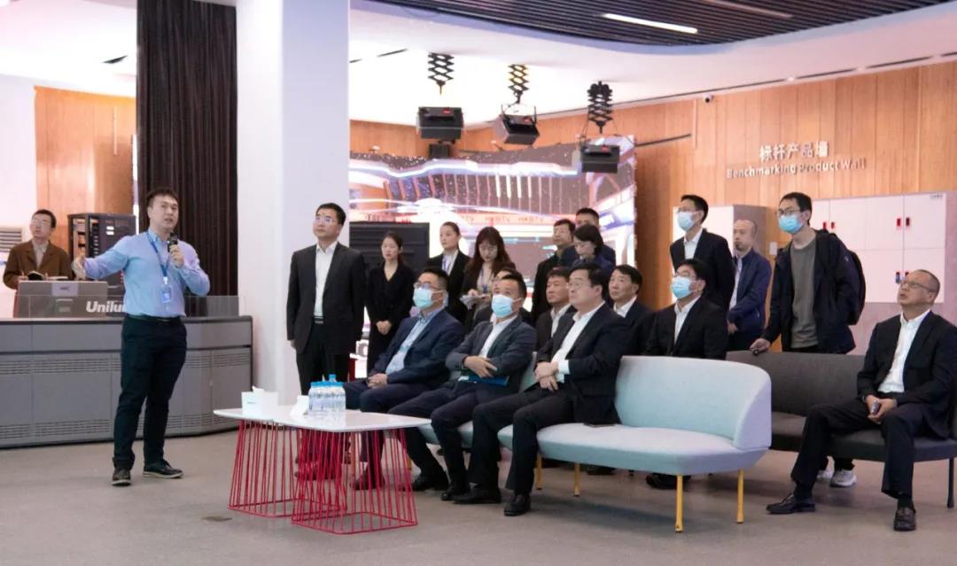 云南省昆明市长刘佳晨一行莅临洲明考察调研 云南省昆明市长刘佳晨一行莅临洲明考察调研