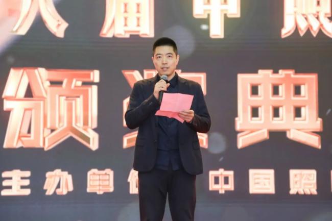 洲明集团清华康利斩获“中照照明奖”多项殊荣！