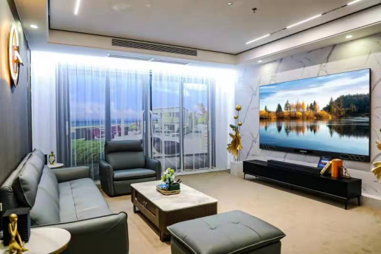 Micro LED入局家用显示市场 110吋以上巨幕电视买得起装得上