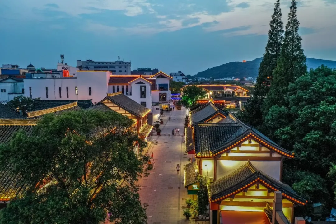 打造多元化城市照明系统，丰富城市夜间景观！