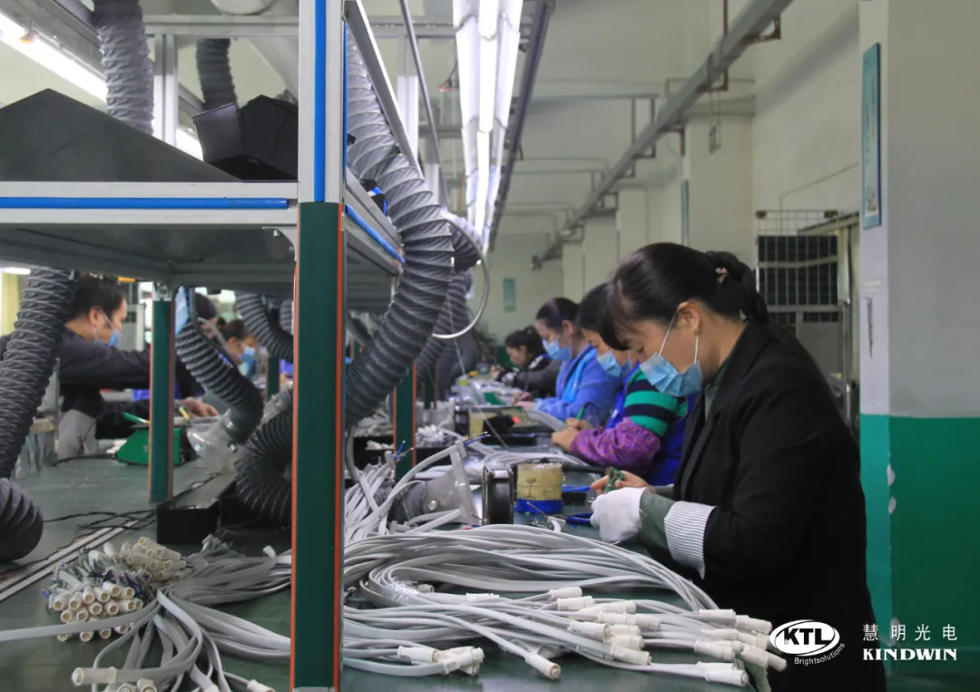 徐州地标！慧明用超4000㎡灯条屏点亮徐州电视塔