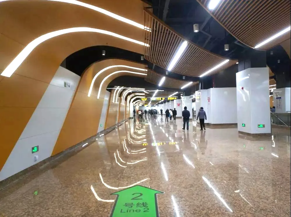 震撼来袭,联建光电超————长LED小间距地铁屏霸气亮相! 震撼来袭,联建光电超————长LED小间距地铁屏霸气亮相!