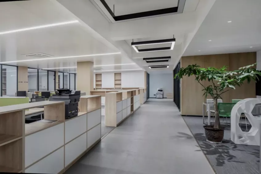 蓝景智能照明打造健康办公空间 ——中国建筑装饰行业百强企业案例