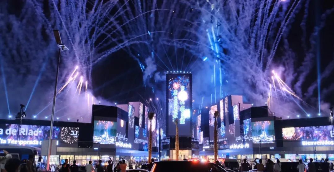 中国LED光显出圈！