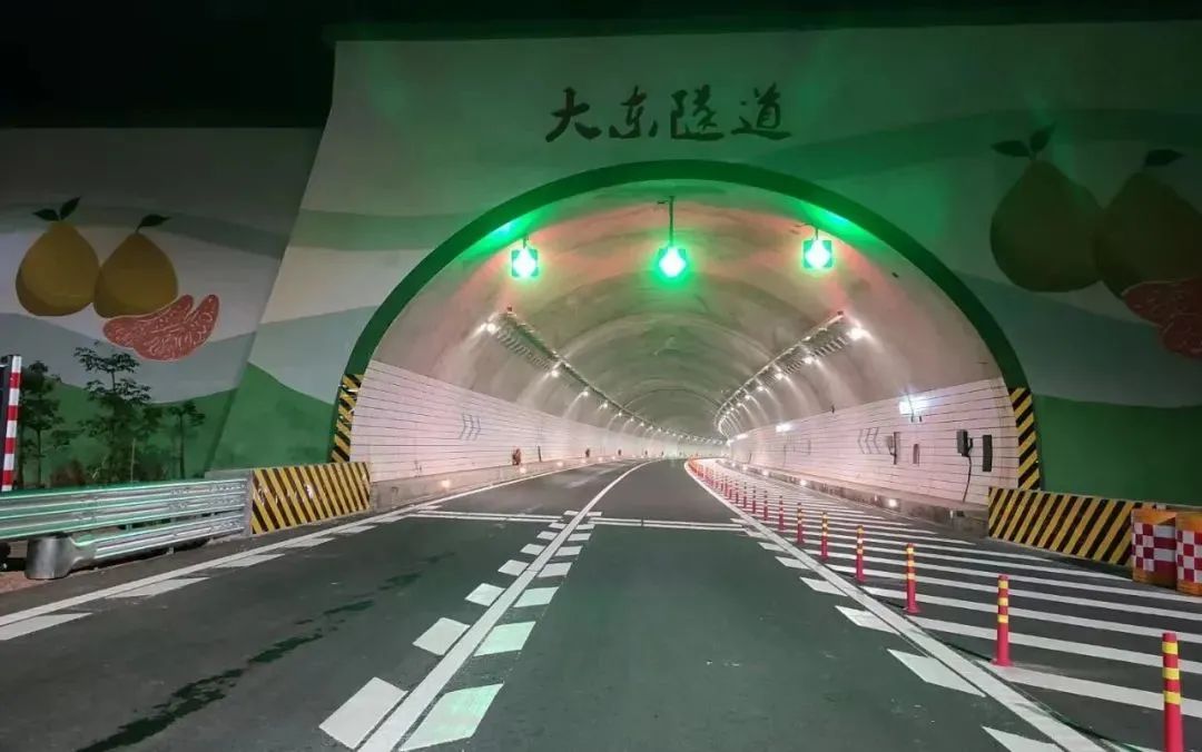 通车！洲明5000余套照明灯具点亮深圳南山