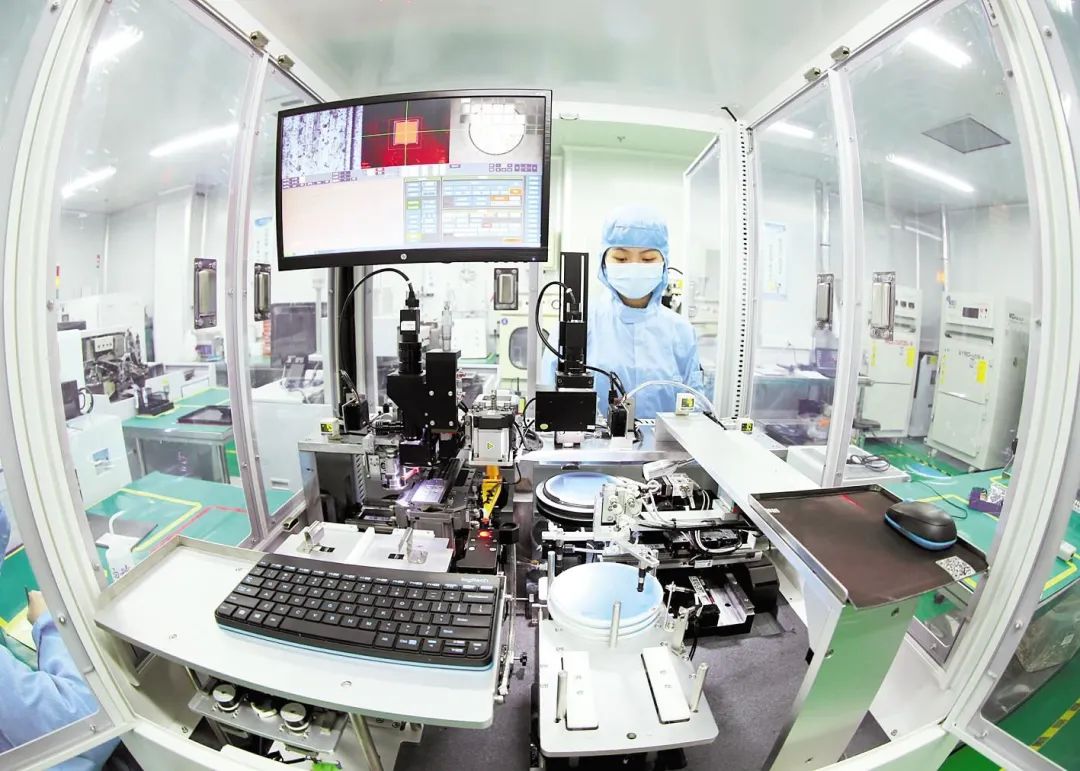 行业重点！两会话题，有多少关联LED显示行业的未来？