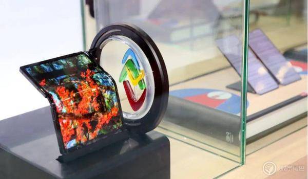 韩国 KIMM 全球首创 Micro-LED 显示技术：显示单元可拉伸 25%
