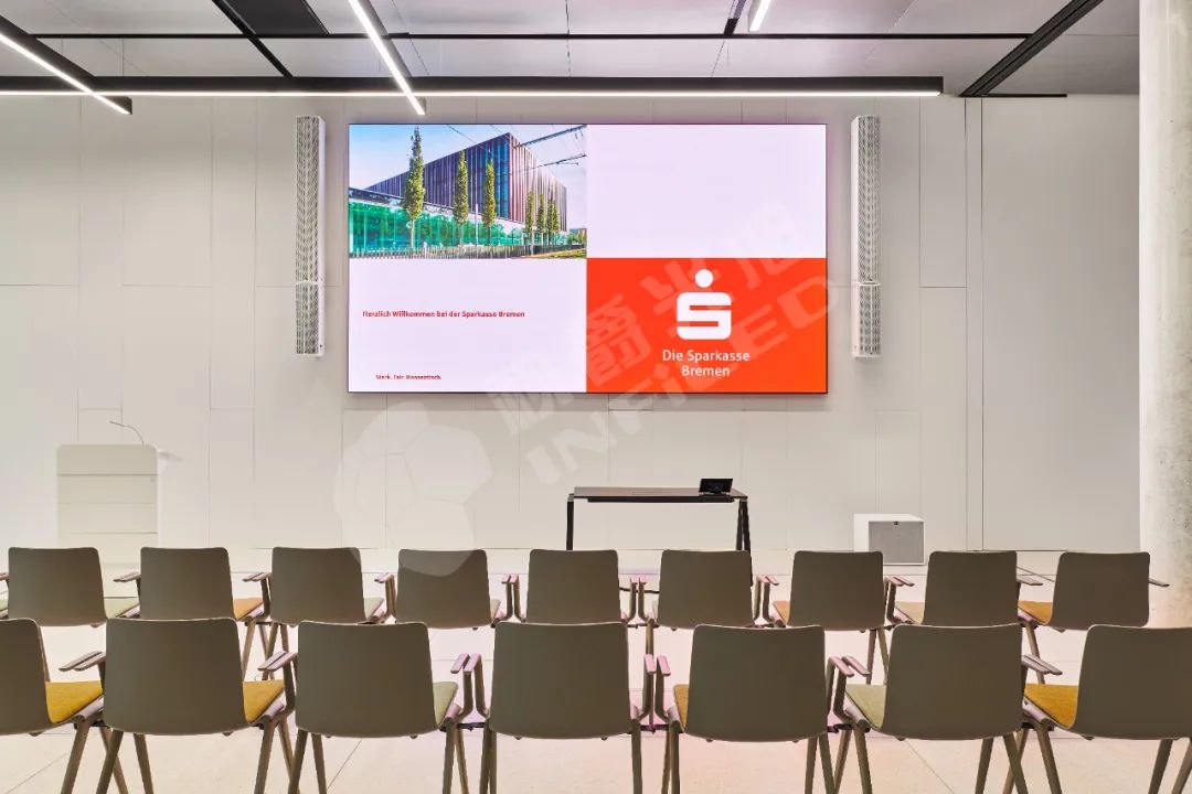 视爵光旭“壁画系列”入驻德国不莱梅储蓄银行 视爵光旭“壁画系列”入驻德国不莱梅储蓄银行