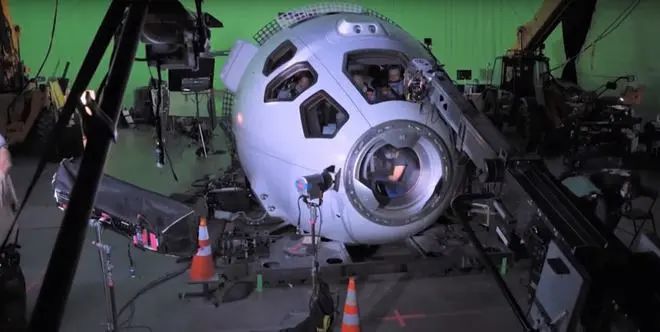 《月球陨落》、《神奇动物在哪里3》，从拍摄到放映，LED屏做对了什么？