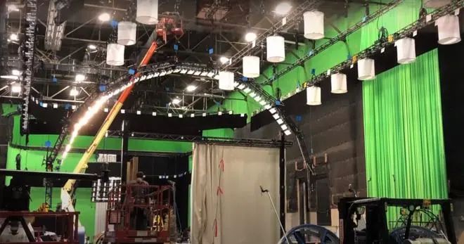 《月球陨落》、《神奇动物在哪里3》，从拍摄到放映，LED屏做对了什么？