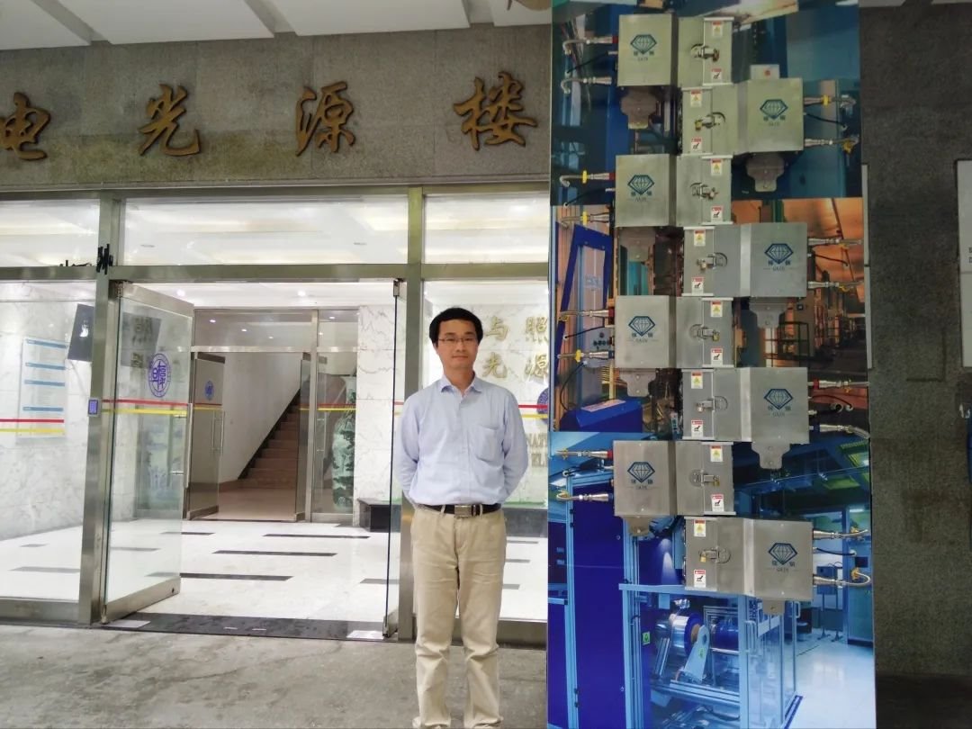 复旦科技增能抗疫，成果应用助力校园！紫外光消杀设备来啦
