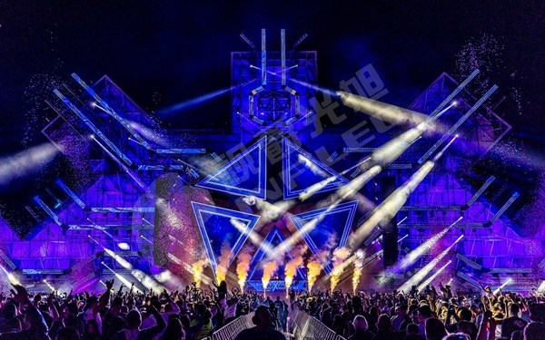 LED显示屏头部品牌视爵光旭一举进攻国内“视界” 争夺万亿巨量市场 LED显示屏头部品牌视爵光旭一举进攻国内“视界” 争夺万亿巨量市场