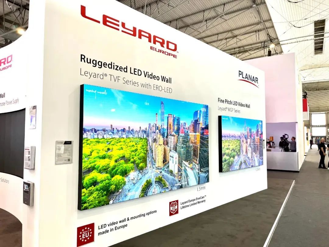 “考古”小间距：十年的技术探路，屏企们的坚守与创新