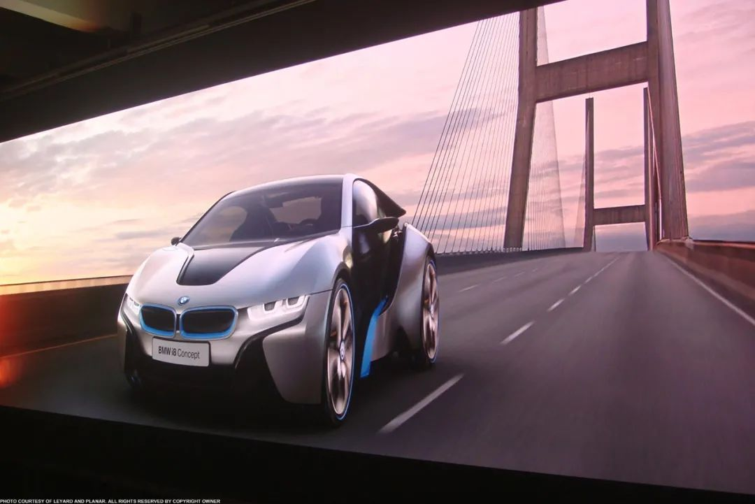 “考古”小间距：十年的技术探路，屏企们的坚守与创新