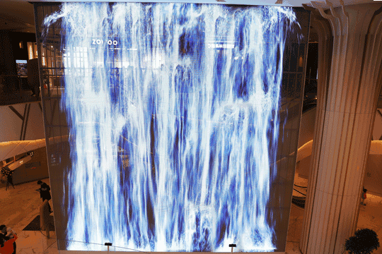 时间见证品质，奥蕾达LED透明屏助力武汉K11打造艺术购物中心