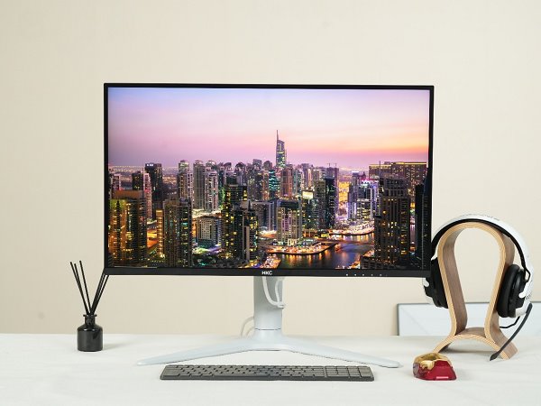 高刷 MiniLED 显示器已经成为游戏爱好者的新宠