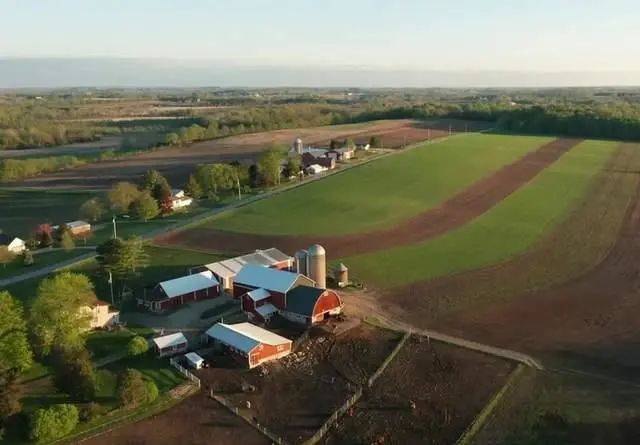 比尔盖茨成全球最大农场主，led植物照明的发展成必然趋势 