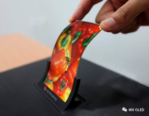 OLED手机面板出货量10年来首次下滑