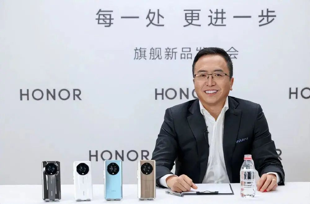 荣耀团队确认撤出印度，商显企业还适合投资布局印度？