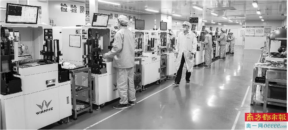 这家深企造出“太阳光”,LED照明产业要往“大健康”转型 这家深企造出“太阳光”,LED照明产业要往“大健康”转型