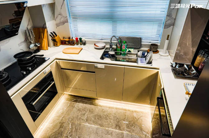 智慧照明助力地产精装变革!三雄极光出手了 智慧照明助力地产精装变革!三雄极光出手了