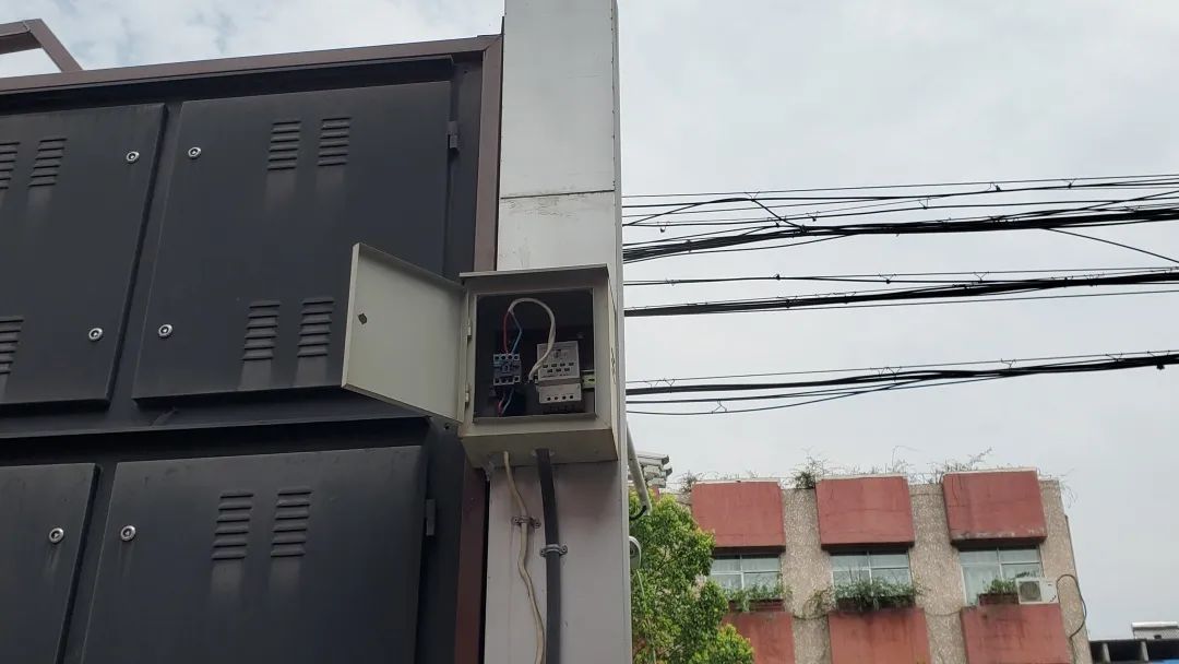 丽水市多部门联合开展户外显示屏大排查大整治行动