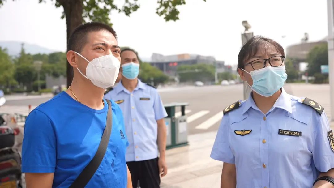 丽水市多部门联合开展户外显示屏大排查大整治行动