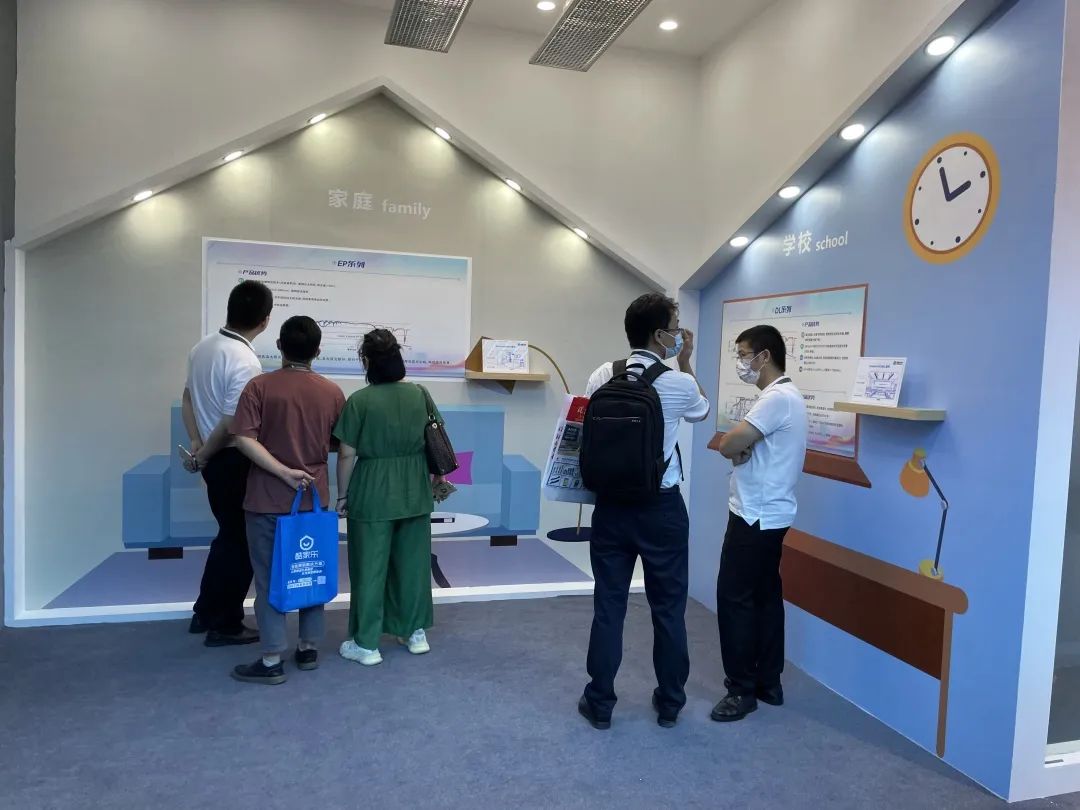 是谁？在2022年光亚展上，大放异彩……