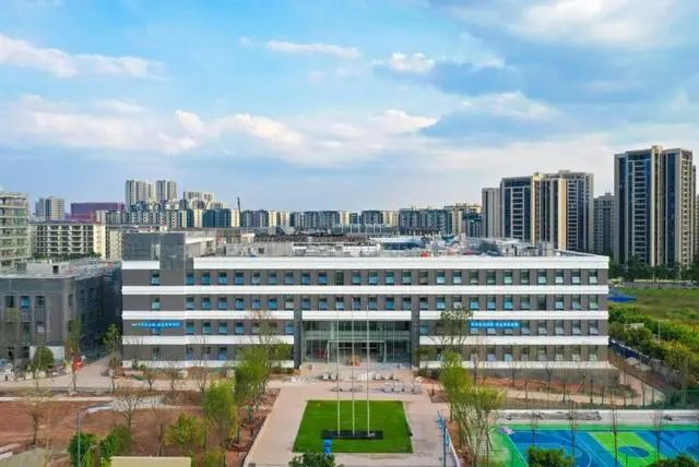 【合计约共86亿】京东方、TCL、三星、惠科、华显光电摩拳擦掌，“大干一场”