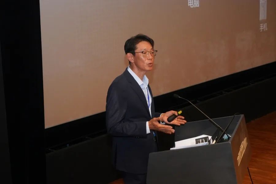 中国文博发展创新峰会在京举办，透明OLED开启数字文博未来新趋势