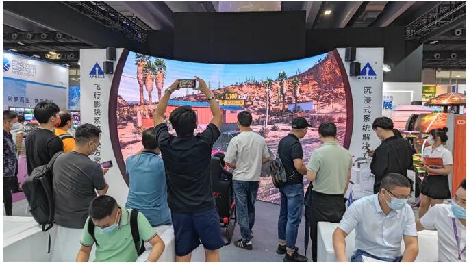 元宇宙搭配雷曼Micro LED巨幕 带来新的视觉盛宴