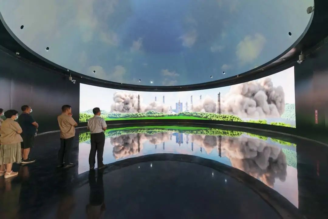艾比森大屏入驻我国首个稀土主题博物馆，点亮包头“稀土之都”文化名片