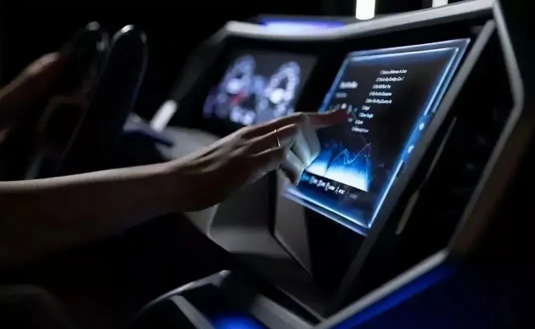 中报业绩好转，隆利科技Mini-LED前瞻布局形成领先优势