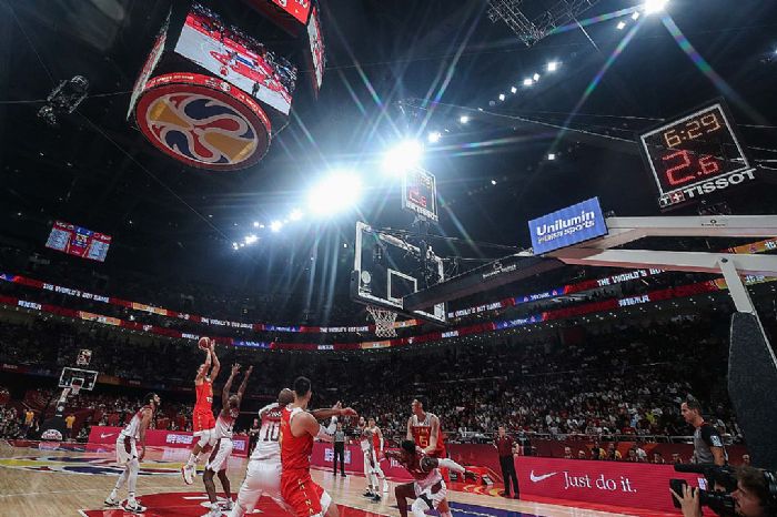 2022山东体博会︱多位省领导莅临洲明展位，两大沉浸式体验区成吸睛亮点！