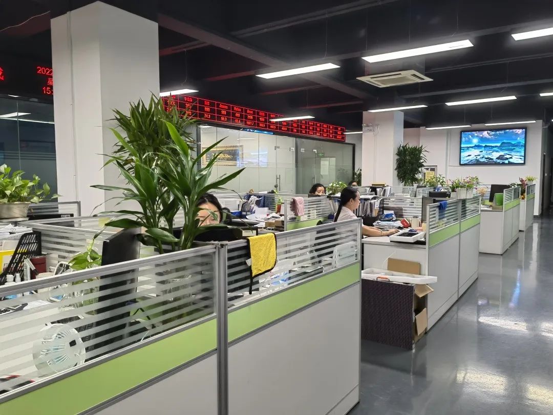 星光彩：敢闯敢拼敢冒险 求真求实求发展