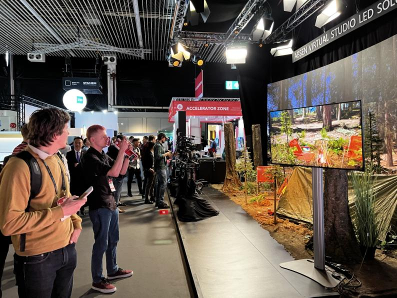 强势回归 IBC 2022！艾比森携虚拟影棚解决方案斩获最佳展位设计大奖