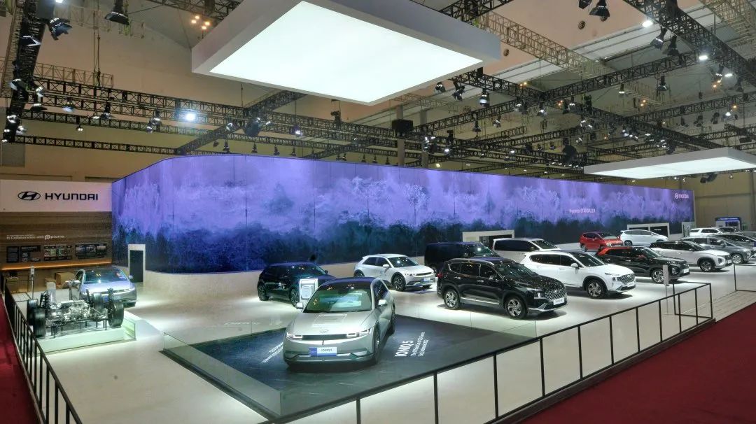 新亚胜携手现代汽车，打造印尼GIIAS 2022车展超级屏！