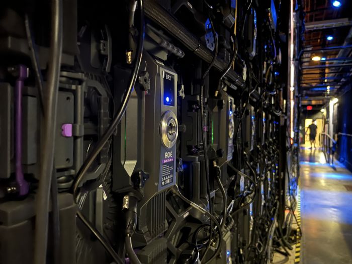 福克斯体育携手雷迪奥打造首个 XR 演播室 福克斯体育携手雷迪奥打造首个 XR 演播室