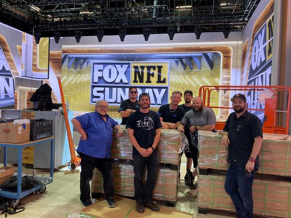 福克斯体育携手雷迪奥打造首个 XR 演播室 福克斯体育携手雷迪奥打造首个 XR 演播室