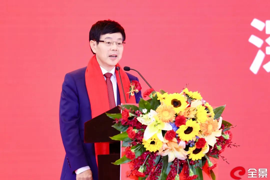 去年照明领域营收3.35亿元！这家深圳企业，昨日敲钟上市！