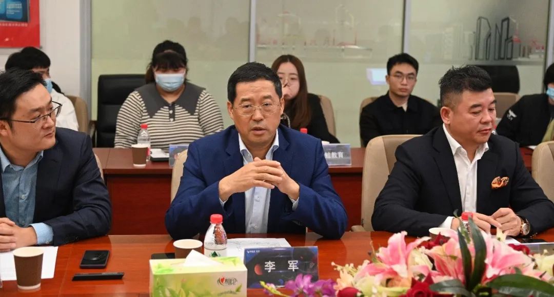 全面进军教育市场 | 利亚德教育照明获TÜV莱茵***认证