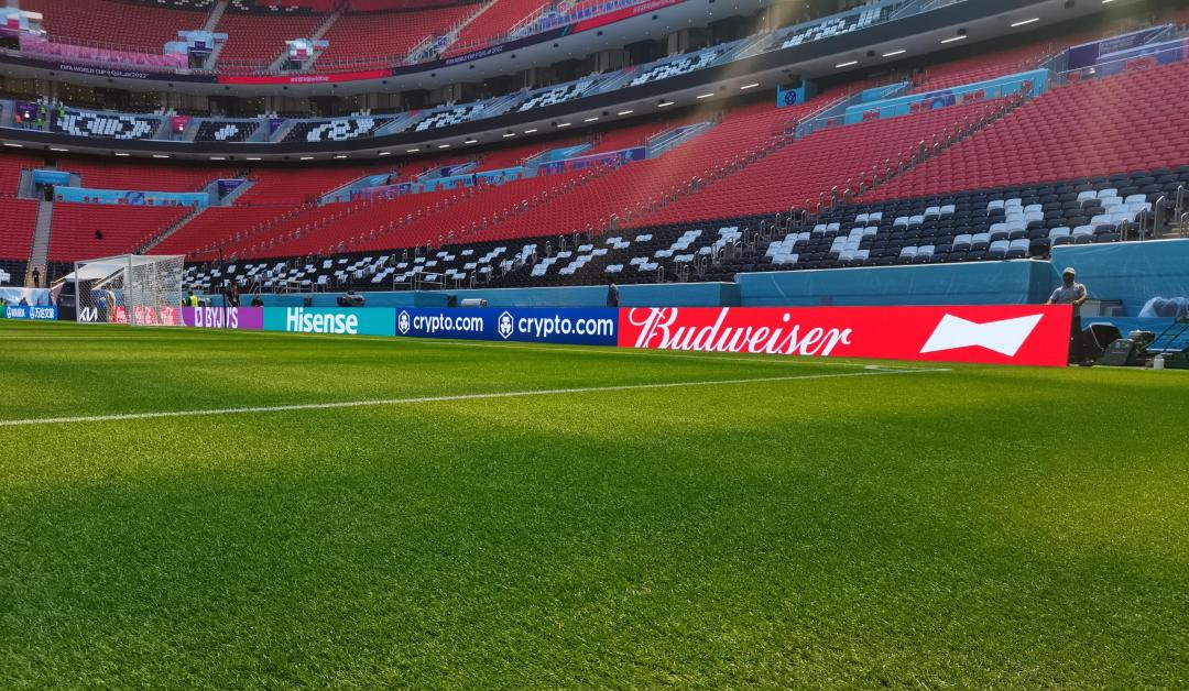 艾比森世界杯“淡定哥”火出圈，“天选打工人”彰显至真服务本色