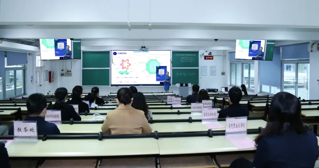 雷曼光电向华南理工大学捐赠下一代智慧教室教育显示系统
